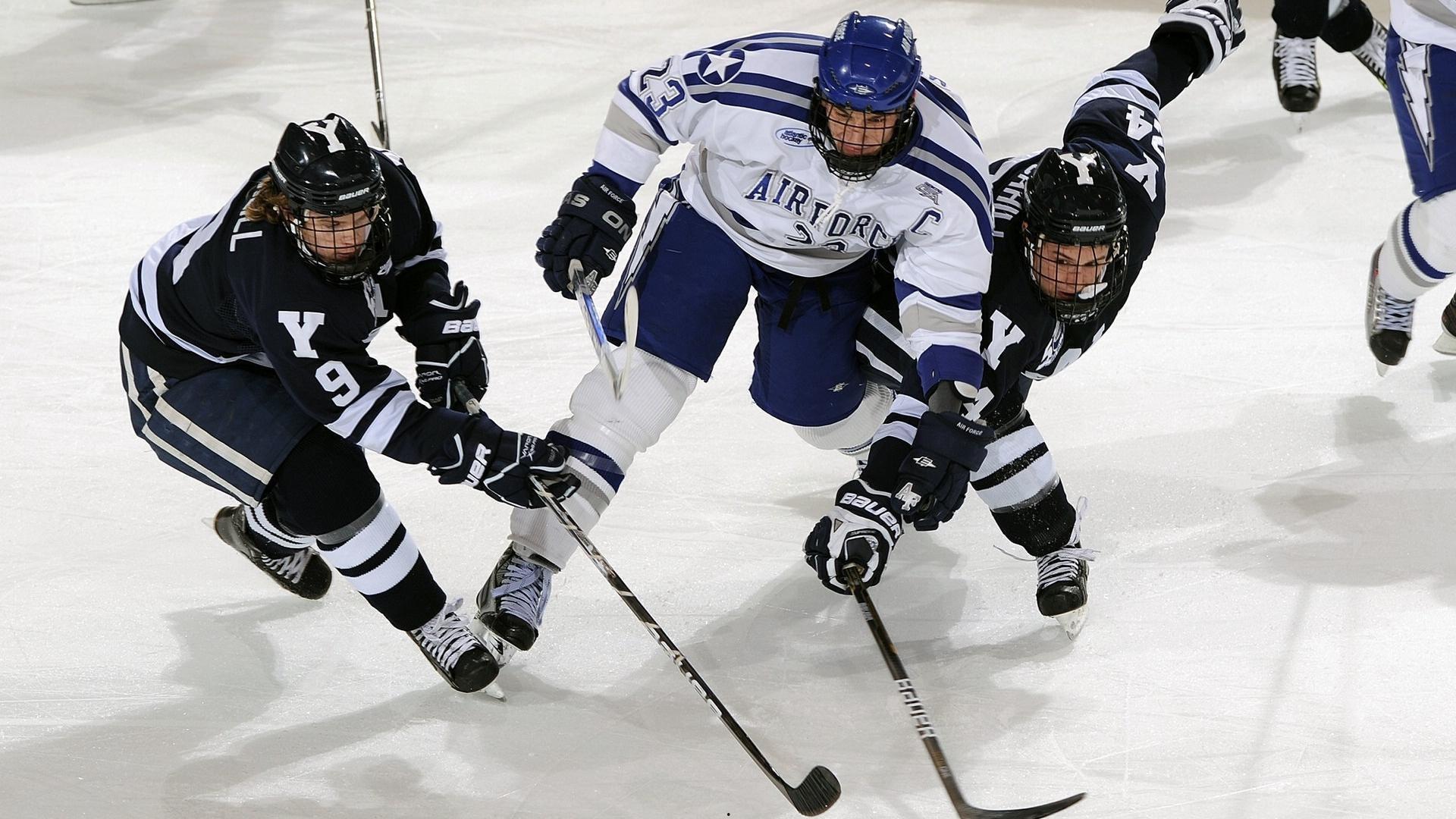 德天空独家，巴黎圣日耳曼明夏锁定自由身于帕梅卡诺，后防重组计划浮出水面